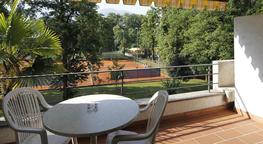 Aparthotel Al Lago Locarno Bilik gambar