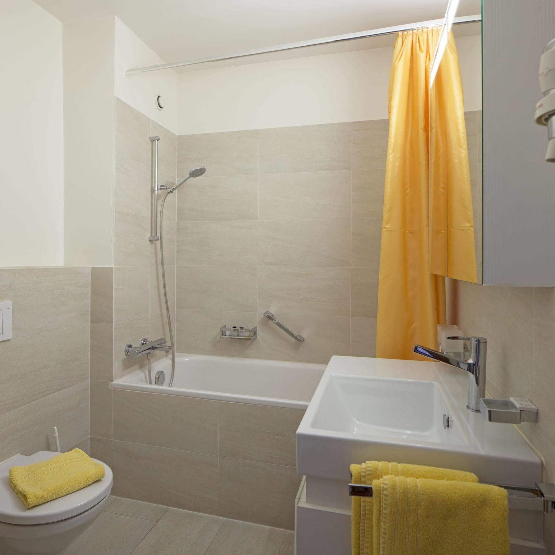Aparthotel Al Lago Locarno Luaran gambar